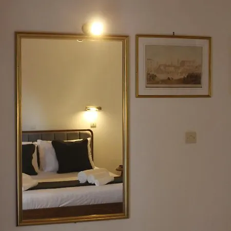 Repose Olive Grove Apartment
